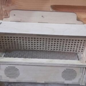 مصيدة حبوب لقاح النحل (مقاس وسط) – دقة تصنيع لأقصى إنتاجية من وكر النحال