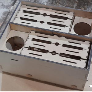 نوايات نحل بالجملة | نَوِيّة نحل مزدوجة احترافية – 6 براويز (تصنيع cnc)